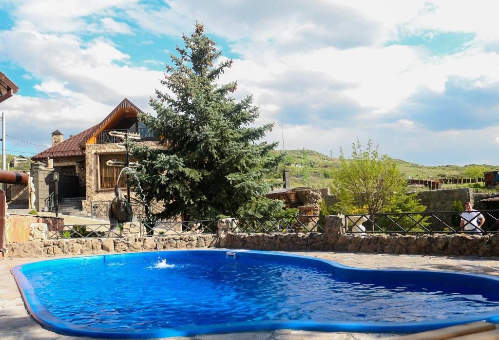 Виллы Villa Hills Ptghni